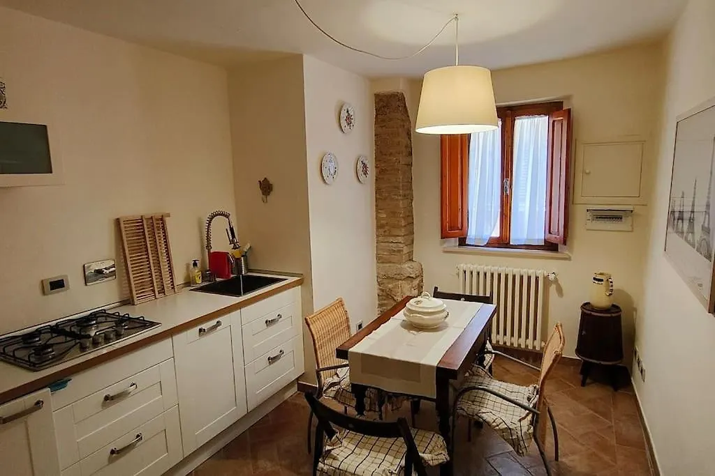 Bina'S Apartment Volterra