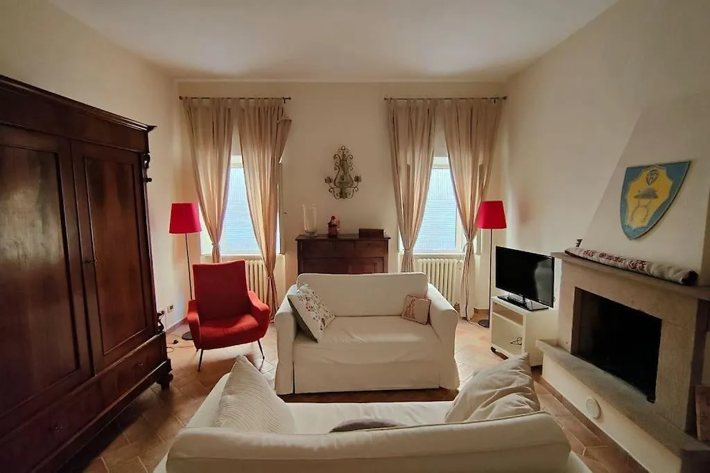 Bina'S Apartment Volterra